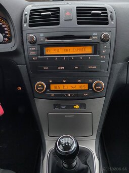 Toyota Avensis 1.8 benzin Sol - 12