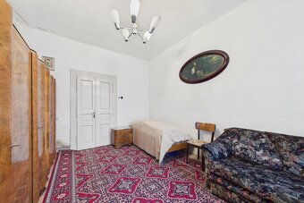 Vidiecky 3-izbový rodinný dom s letnou kuchyňou a dielňami – - 12