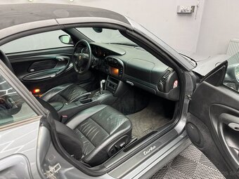 Porsche 911 Carrera Cabrio 996 Turbo - 12