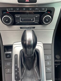 Volkswagen Passat 2.0TDi 125kw DSG Alcantara - 12