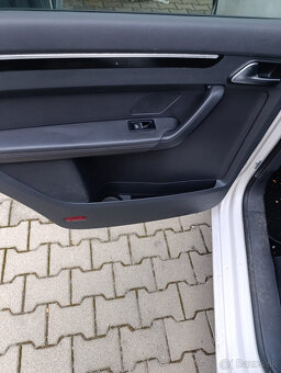 VW Touran 2.0 TDI 125kw DSG Highligne - 12