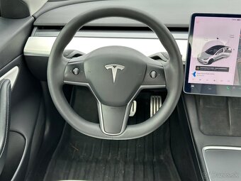 Tesla Model 3 - 12
