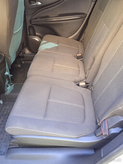 Opel zafira III turer 7miestne - 12