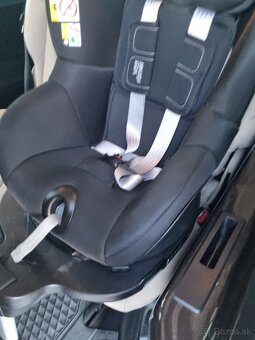 Britax Römer Dualfix M i-Size  - 12