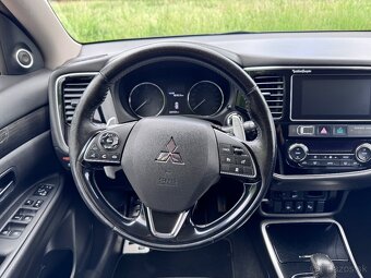 Mitsubishi Outlander 2.2 DI-D 4x4 Automat. 7 miestne. - 12