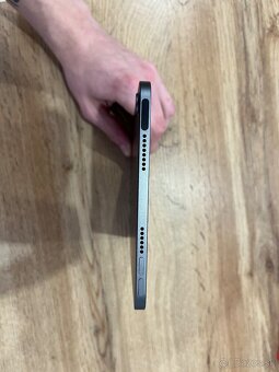 Apple iPad mini (2024) 64GB - 12