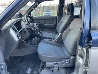 Mitsubishi L200 2,5 TD - 12