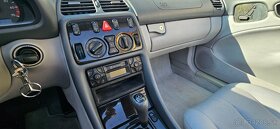 2000 Mercedes-Benz CLK 230 Kompressor Kabriolet - 12