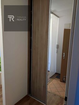 TRNAVA REALITY -   2 izbový byt 43,26 m2 + 3,77 m2 loggia +  - 12