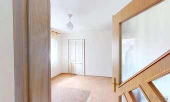 JEDINEČNÁ LOKALITA 4 izb.RD + garáž + zimná záhrada CENTRUM - 12