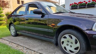Honda Civic 1,5 VTEC LS 84 KW - 12
