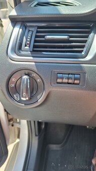 Skoda Rapid Ambition Plus 1.2 TSI - 2014 - 12