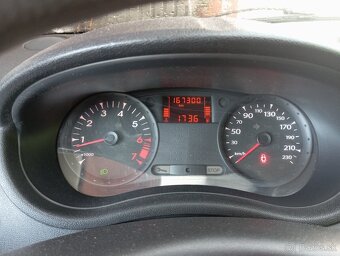 Renault Clio 1.2 rv.2009 Kúpený v SR - 12