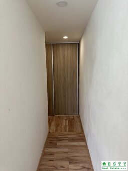 VEĽKÝ 2i byt, 3loggie, Žiar nad Hronom, Hurbanova ul., ESTY  - 12