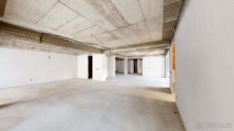 Exkluzívny holobyt v centre Trnavy – tvarujte si svoj luxus - 12