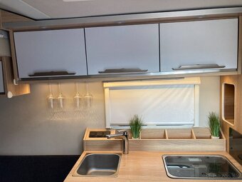 MERCEDES SPRINTER 316 CDi 4x4 redukce,6míst - 12