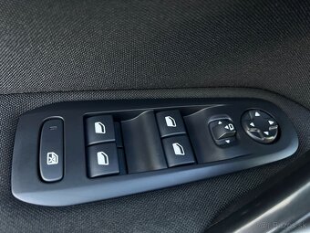 Peugeot 308 SW 1.5 BlueHDI 2019 - 12