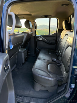 NISSAN NAVARA DOUBLE CAB 2,5 - 12