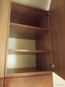 Skrinka pod TV, periniak, gauč a ďalší nábytok - 12