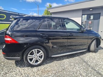 Mercedes-Benz ML - 12