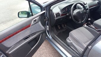 Predám Peugeot 407 SW - 12