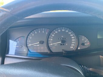 Opel Omega 2.6 V6 - 12