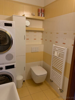 Na prenájom 2 izbový, kompletne zariadený byt v Ilave. - 12