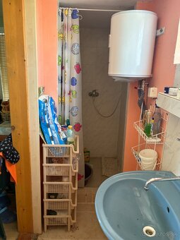 Záhrada s obytnou chatkou a vybavením Nitra, Lužianky - 12