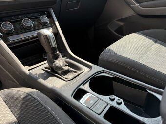 Volkswagen Touran 2.0 TDI Lounge DSG - 12