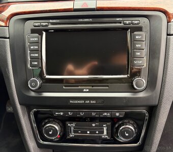 Škoda Superb Combi 2.0 TDI CR 170k Elegance - 12