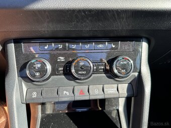 Skoda karoq interier Sportline 1.5tsi-rv:05/2019-181tis-TOP - 12