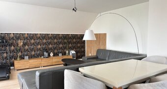 Dvojgeneračný rodinný dom, Tomášov - 12