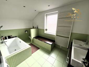 Predaj - Nadčasový rodinný dom s bazénom Nitra - 12