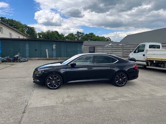 Škoda Superb - 12