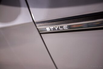 Volkswagen Golf Variant 2.0 TDI Style DSG, DPH - 12