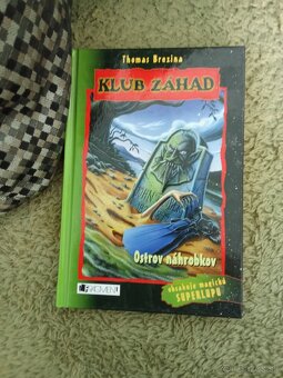 Knihy - 12