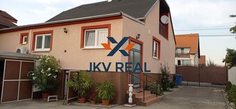 JKV REAL ponúka na predaj 5-izbový dvojpodlažný rodinný dom  - 12