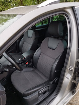 Škoda Octavia Combi 2.0 TDI 110kW Elegance DSG Bi-Xenon/NAVI - 12