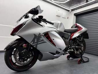 SUZUKI GSXR1300 HAYABUSA - 12