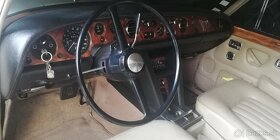 Rolls Royce Silver Shadow V8 - 12