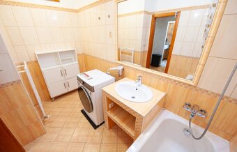 Ponúkame na predaj 2-izb byt BA- Miroevá ulica - 12