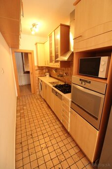 Na predaj 3-izbový byt s balkónom v Bojniciach, sídlisko Lúč - 12