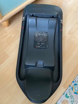 Cybex Aton B2 i-size vajíčko so základňou - 12