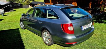 Škoda Superb Combi 1.6 TDI ELEGANCE - 12