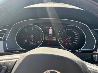 Volkswagen Passat Variant 2.0 TDI EVO Elegance DSG 2022 - 12