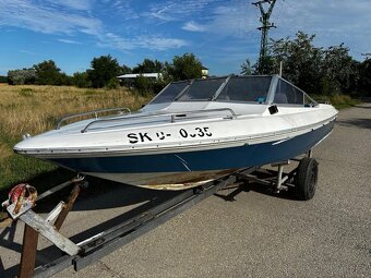 Motorový čln - 12