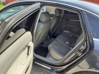 AUDI A6 2,0FSI - 12