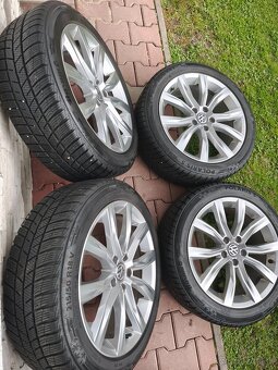Volkswagen r18 - 12