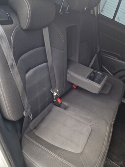 Kia Sportage 1.7 CRDi VGT 2WD LX - 12