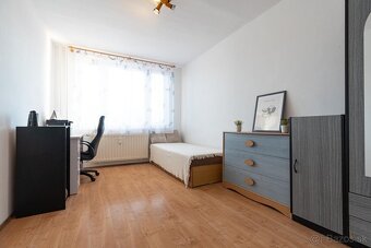 REZERVOVANÝ VEĽKOMETRÁŽNY 4 IZBOVÝ BYT S DVOMI LODŽIAMI - 12